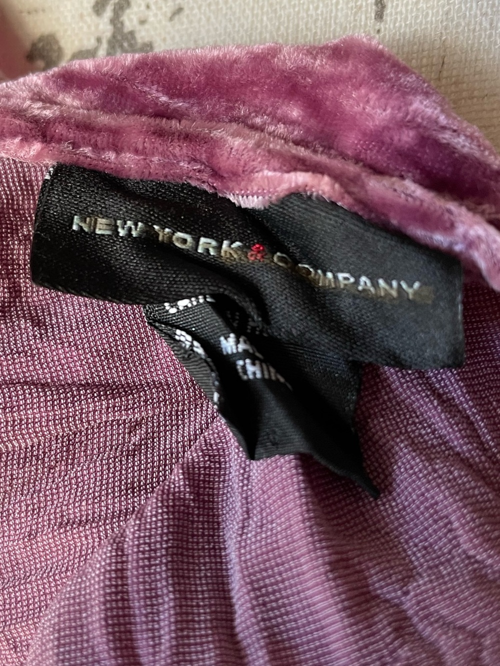 New York & Company Pink Mauve Crushed Velvet Scarf - Picture 4 of 6